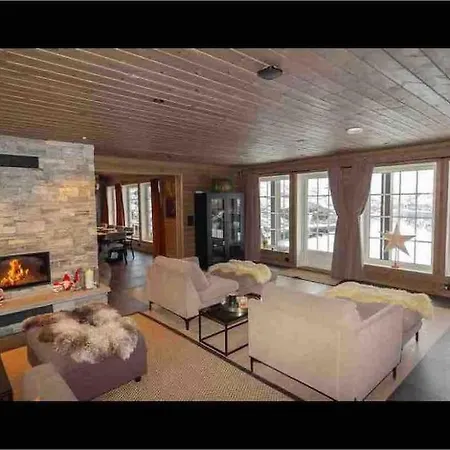 Exclusive Family With View And Beautiful Norwegian Nature *